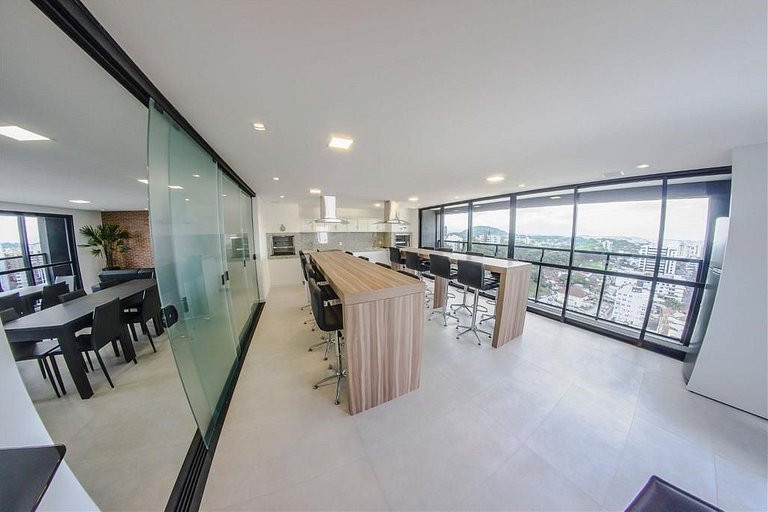 Duplex no coração do centro da cidade | HIG807