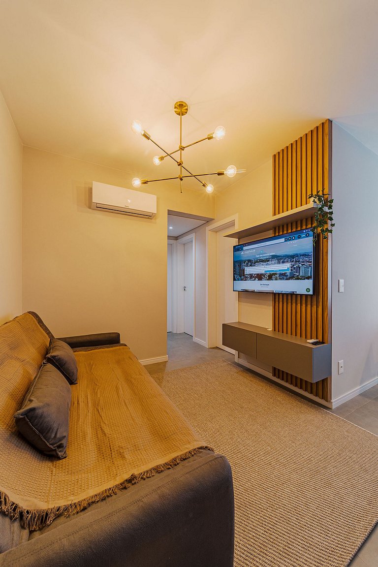 Apartamento completo, moderno e bem localizado