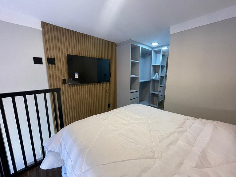 Loft Duplex Bom Retiro | Moderno c/ Garagem e AC
