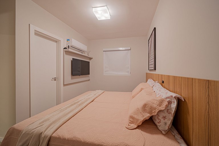 Apto sofisticado com elegancia e bem localizado