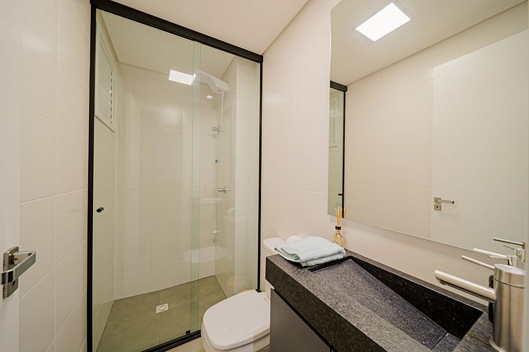 Apto sofisticado com elegancia e bem localizado