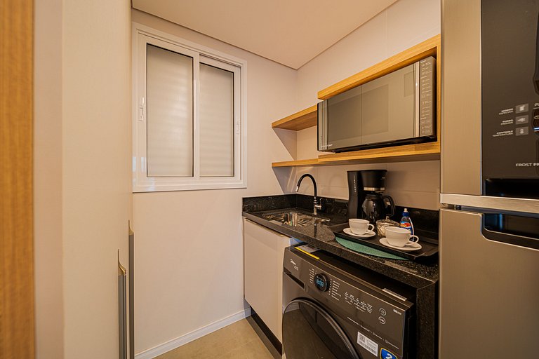 Apto sofisticado com elegancia e bem localizado