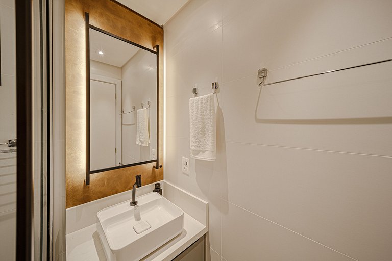 Moderno, aconchegante e muito bem localizado