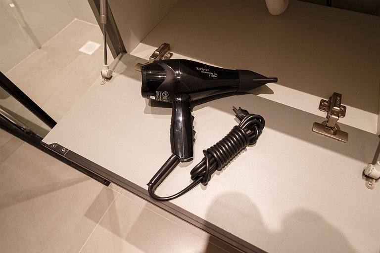 Estadia Elegante com Vaga e Wi-Fi Rápido MIN602