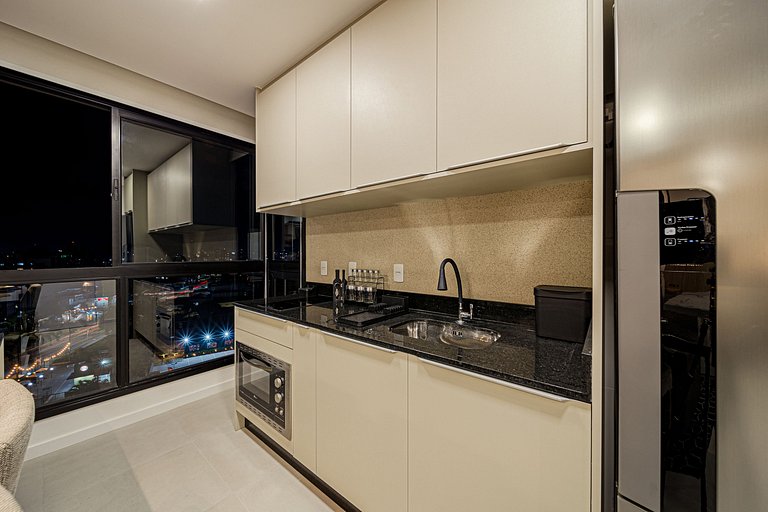 Moderno, luxuoso em estrurura incrível