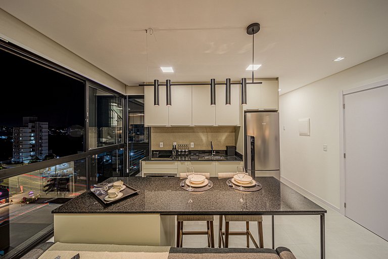 Luxo seguro e Moderno no Saguaçu STH605