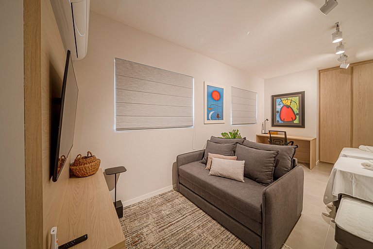 Studio Novo e completo em Joinville, aproveite [MI203]