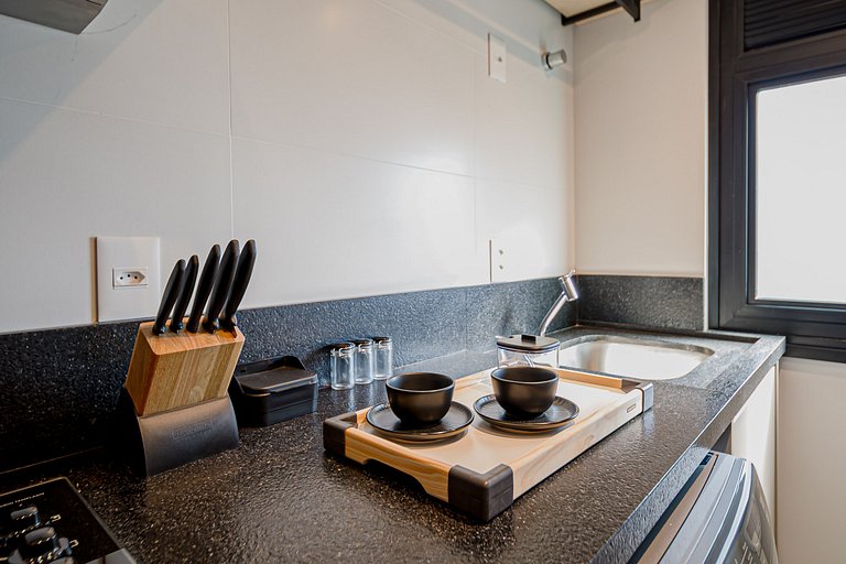 Studio Novo e completo em Joinville, aproveite [MI203]