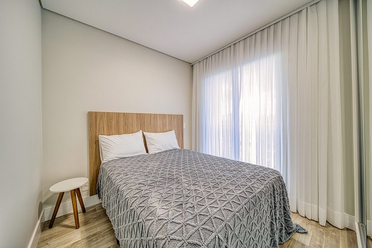Luxo com Self Check-in em bairro nobre ELY803A