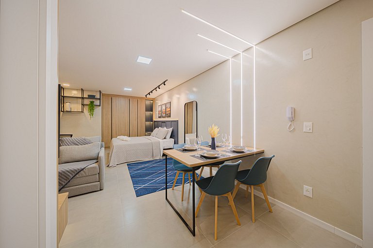 Moderno, completo e acolhedor em ótima localização