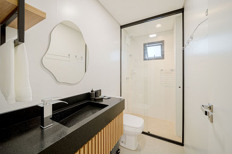 Moderno, completo e acolhedor em ótima localização