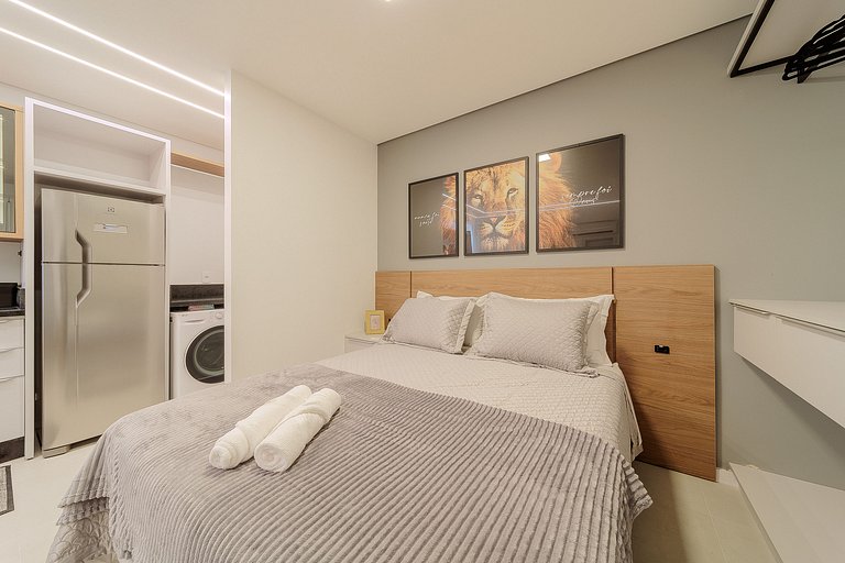 Charmoso, elegante e completo em edífico incrível