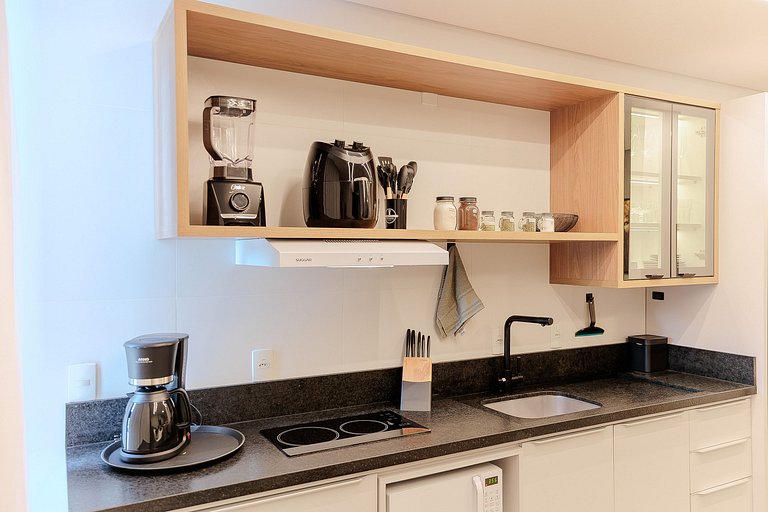 Charmoso, elegante e completo em edífico incrível