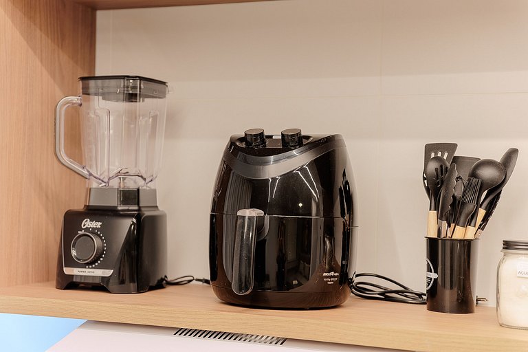 Charmoso, elegante e completo em edífico incrível