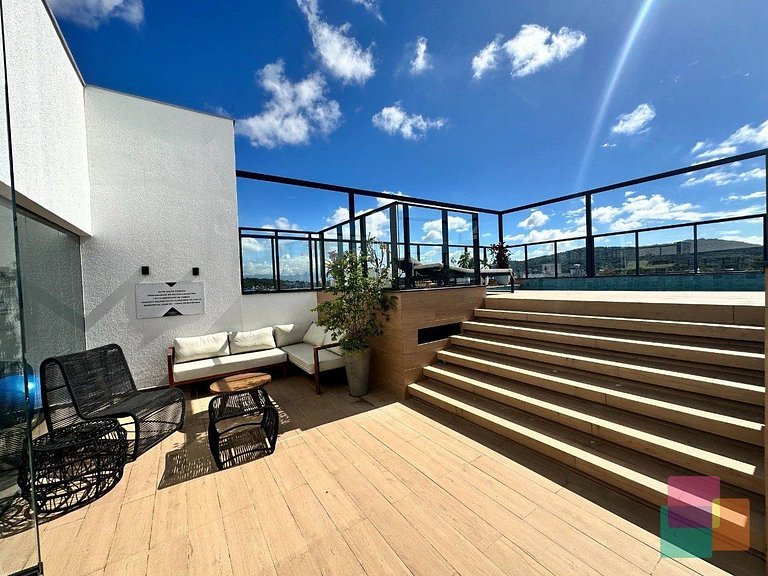 Charmoso, elegante e completo em edífico incrível