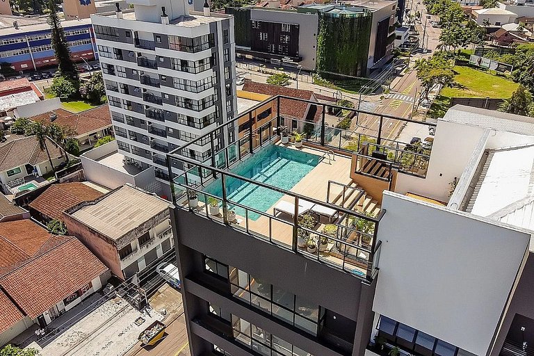 Charmoso, elegante e completo em edífico incrível