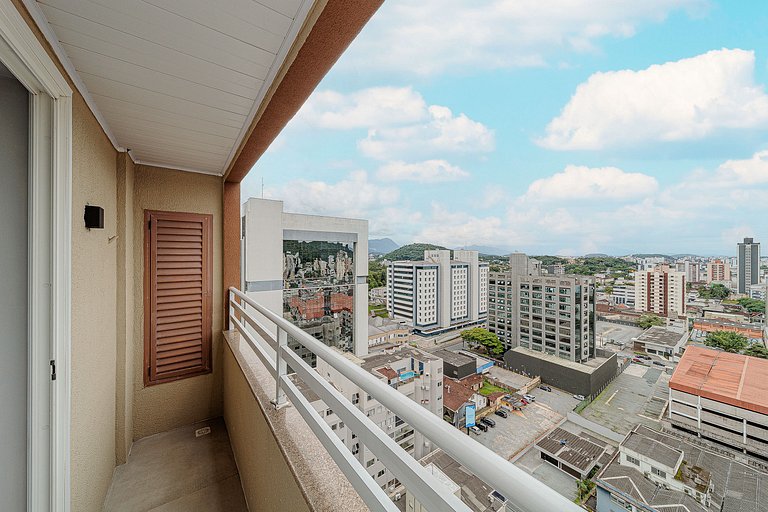 O Refúgio Perfeito no Centro de Joinville PTZ1902