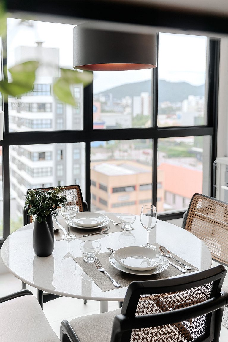 Prático, moderno, completo em edíficio incrível