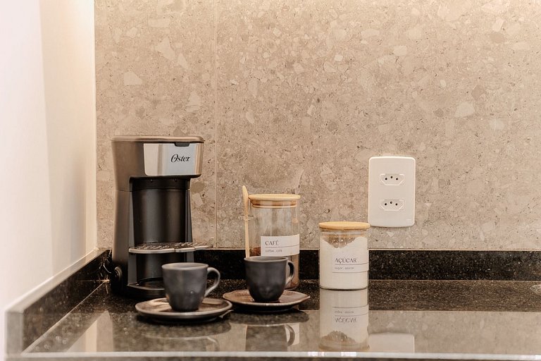Refúgio dos Sonhos: Loft com Mezanino Único!