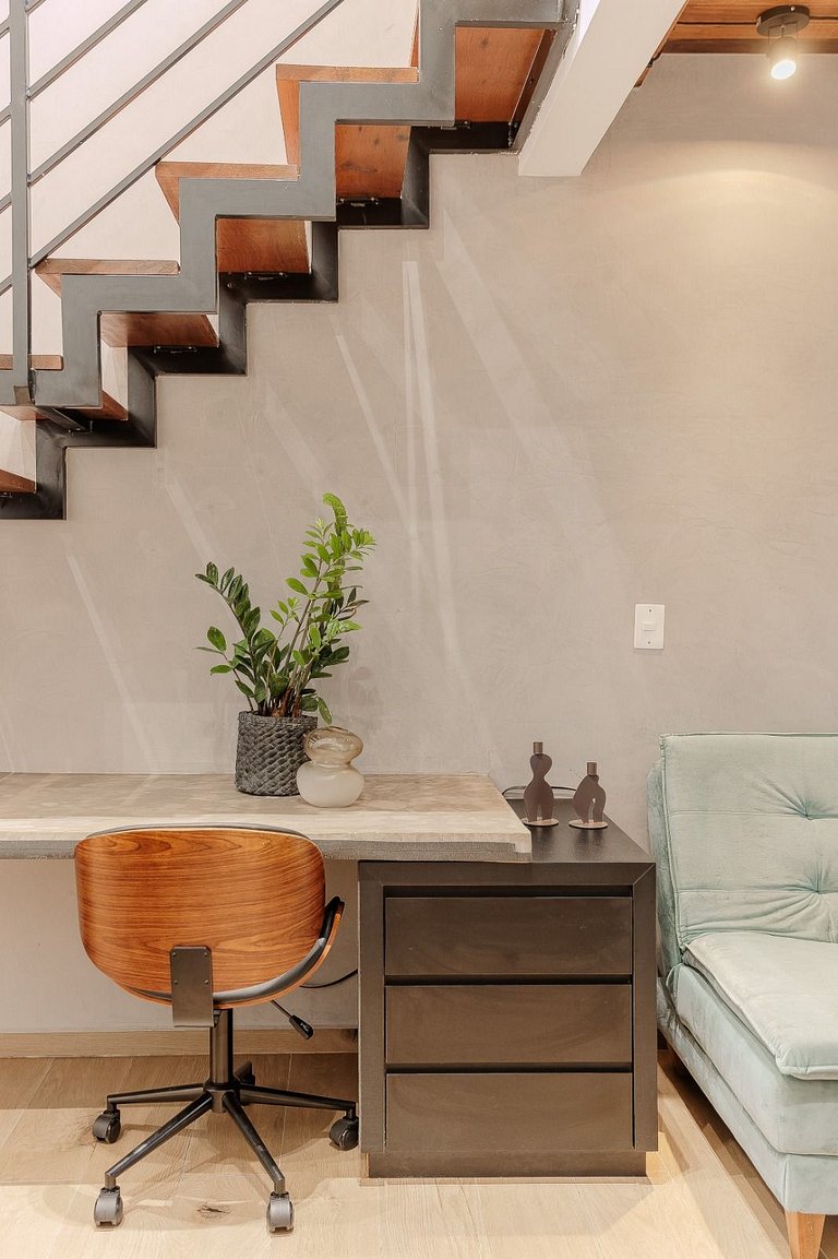 Refúgio dos Sonhos: Loft com Mezanino Único CLO04