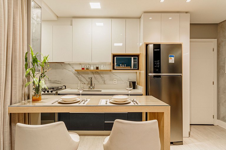 Estilo e Conforto com Acesso Fácil à BR ELY701B