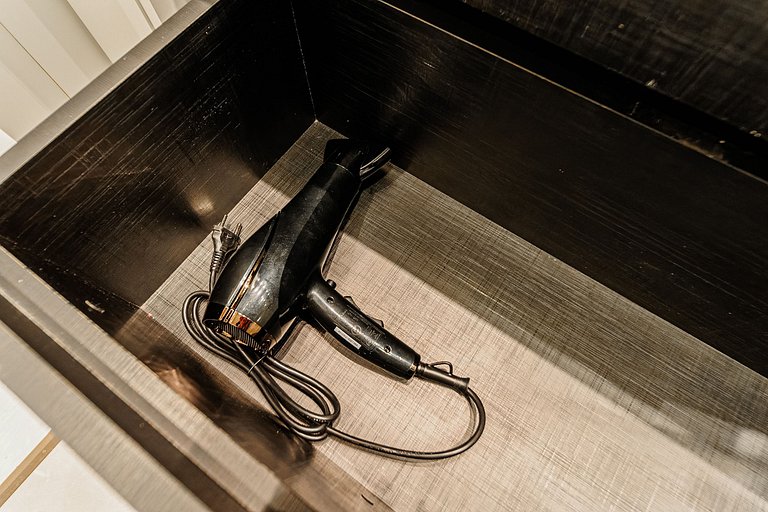 Estilo e Conforto com Acesso Fácil à BR ELY701B