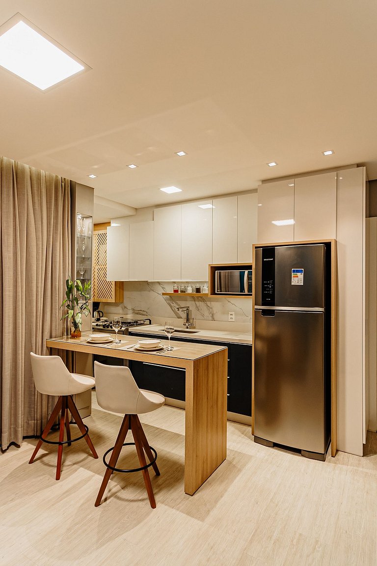 Estilo e Conforto com Acesso Fácil à BR ELY701B