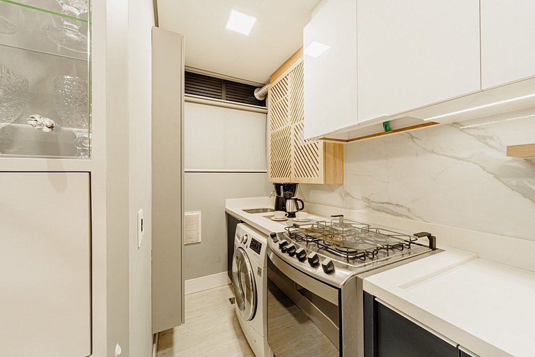 Estilo e Conforto com Acesso Fácil à BR ELY701B