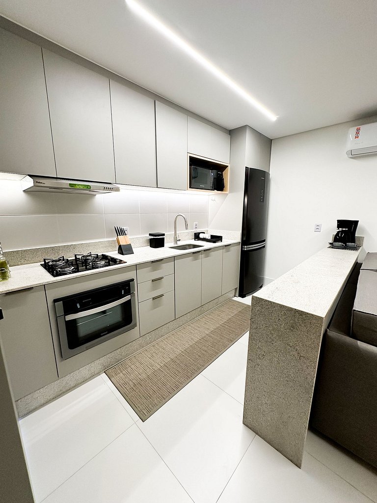 Apto luxo Summer Home Club | Frente mar + cinema