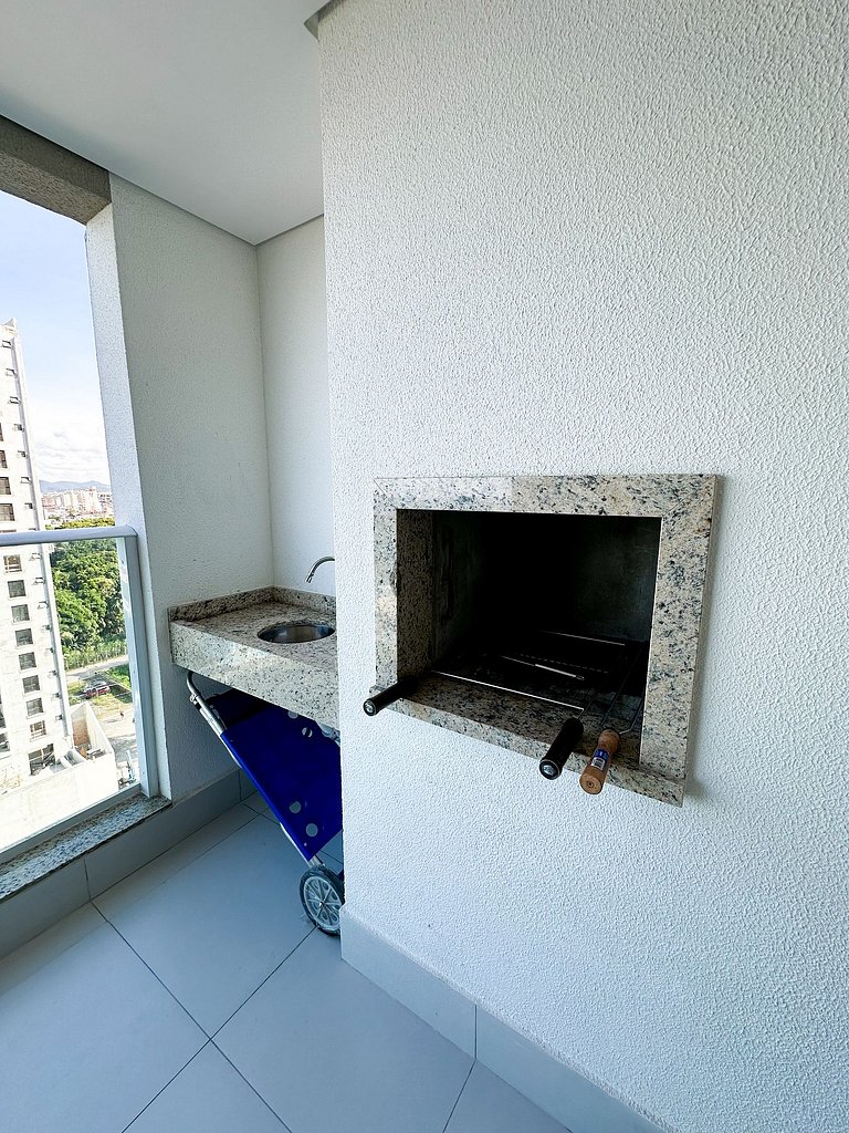 Apto luxo Summer Home Club | Frente mar + cinema