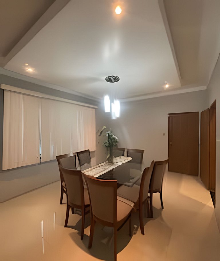 Espaçosa Casa Para Mais de 10 Pessoas