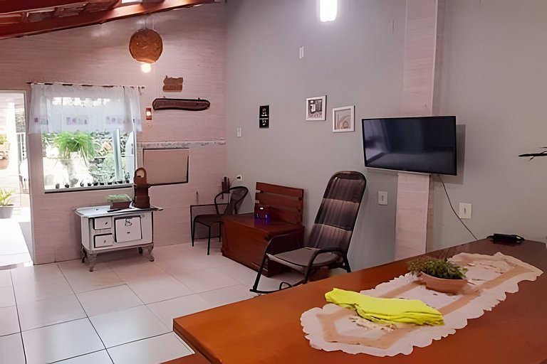 Espaçosa Casa Para Mais de 10 Pessoas