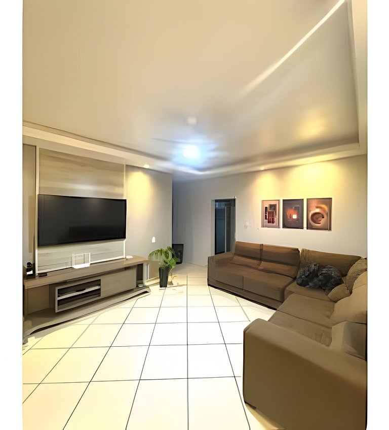 Espaçosa Casa Para Mais de 10 Pessoas