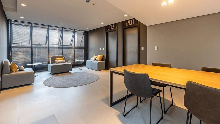 Moderno, luxuoso em estrurura incrível