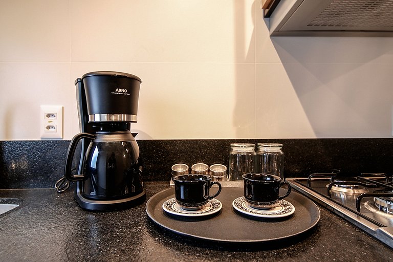 Alto padrão e design moderno em edifício completo