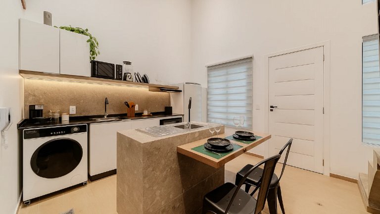 Moderno Confortável e Bem Localizado GLO04