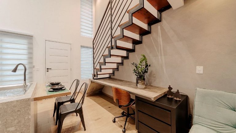 Moderno Confortável e Bem Localizado GLO04