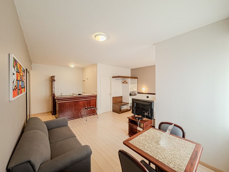 Flipchave | Quarto premium e Luz Natural - PRZ 909