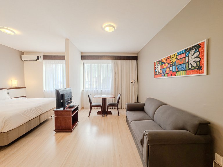 Flipchave | Quarto premium e Luz Natural - PRZ 909