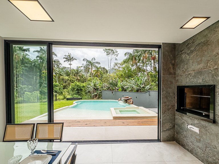 Casa completa e exclusiva para descanso em Garuva