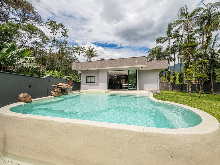 Casa completa e exclusiva para descanso em Garuva