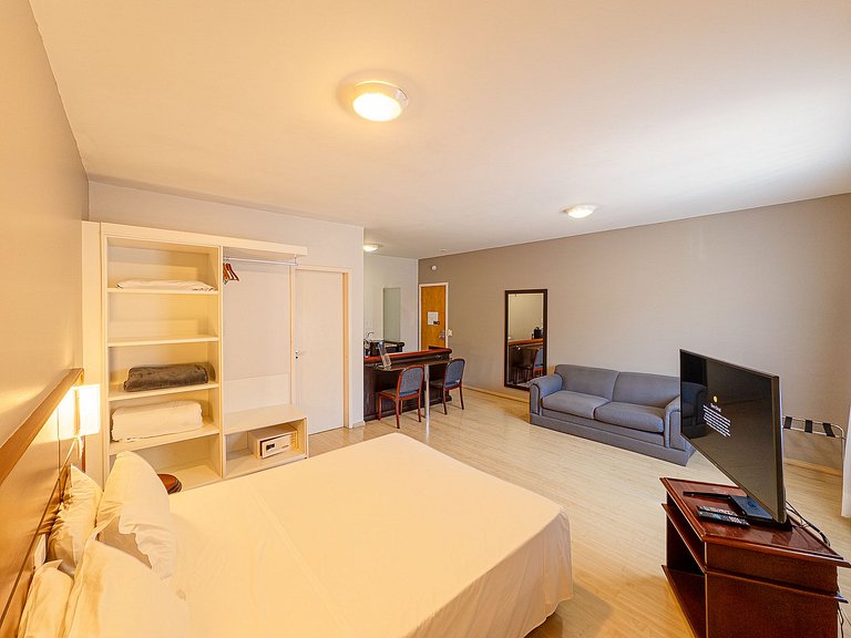 Quarto nobre e confortável no centro de Joinville