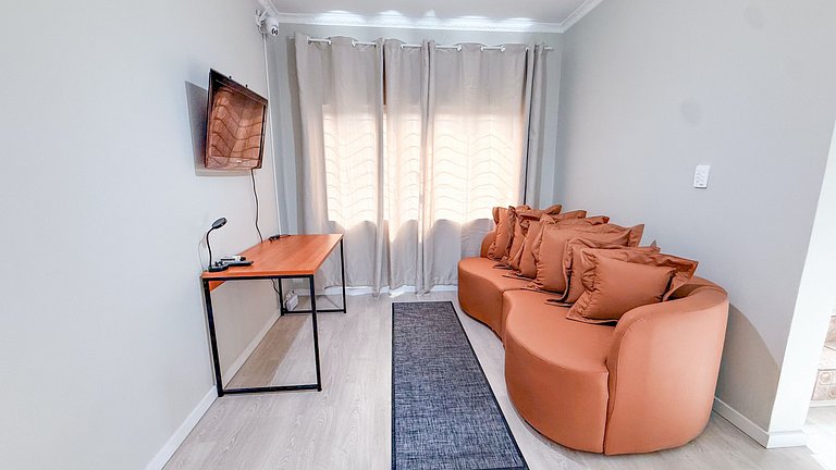 Suíte Lisboa | Fechadura e banheiro exclusivo