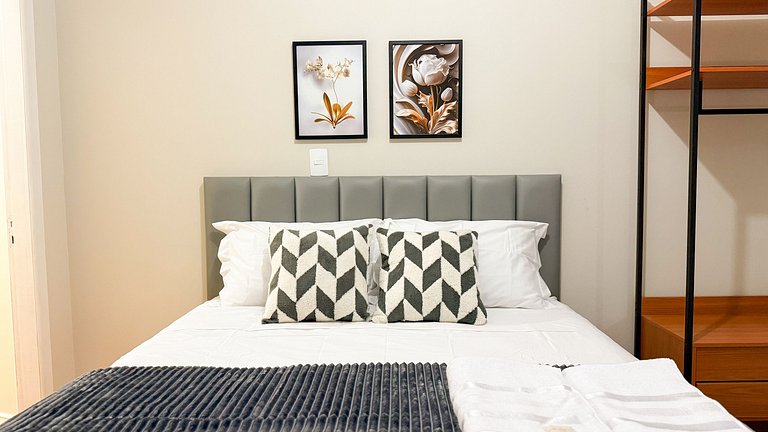 Suíte Amsterdam | Fechadura e banheiro exclusivo