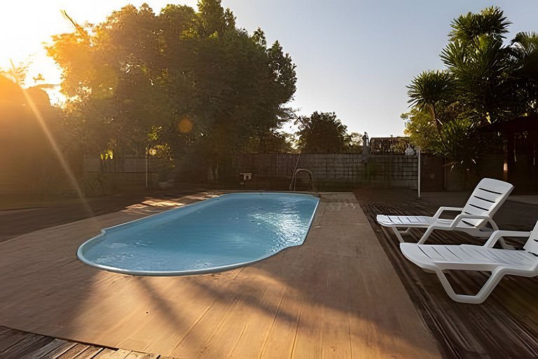Casa de Campo: Piscina, Lago, Lareira e Churrasco