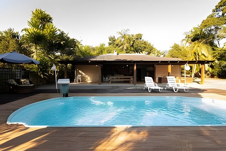 Casa de Campo: Piscina, Lago, Lareira e Churrasco