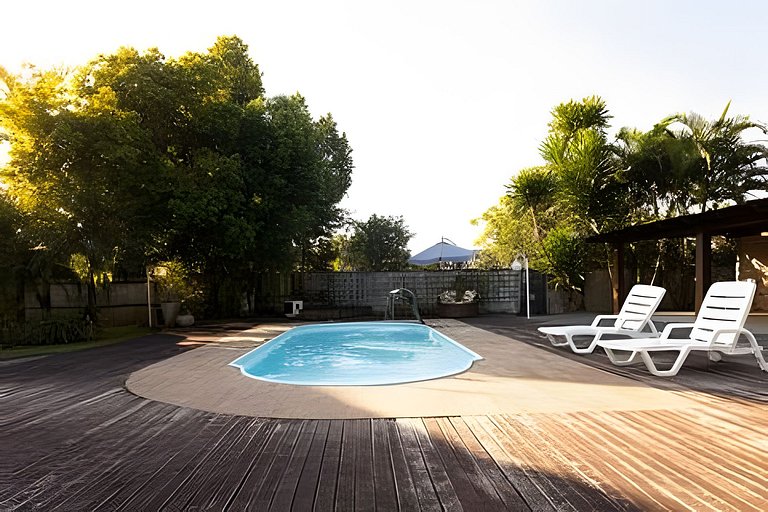 Casa de Campo: Piscina, Lago, Lareira e Churrasco