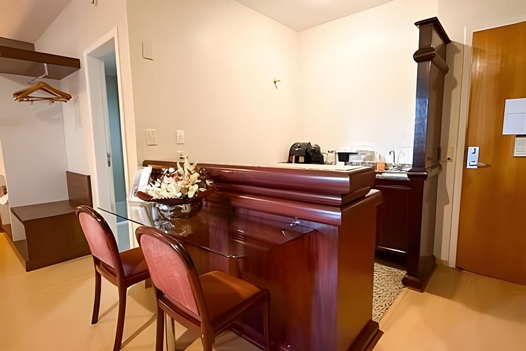 Queen Diferenciado; Home Office e Piscina