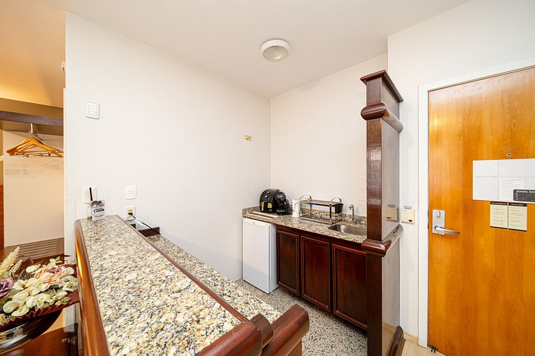 Queen Diferenciado; Home Office e Piscina